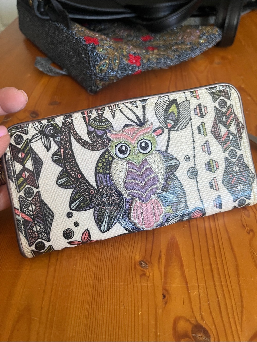 Like New Sakroots Owl Wallet - Picture 3 of 10